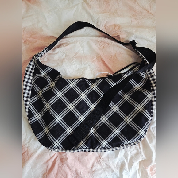 BAGGU Large Nylon Black and White Plaid Women's Bag - Picture 2 of 5